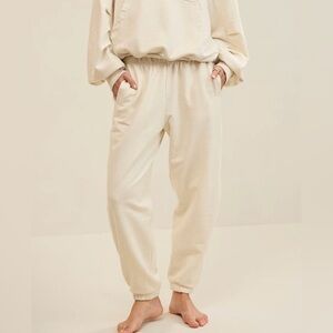 NWOT Aerie Jet Setter Jogger in heather frost SIZE XS